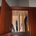 Vertical tray dividers
