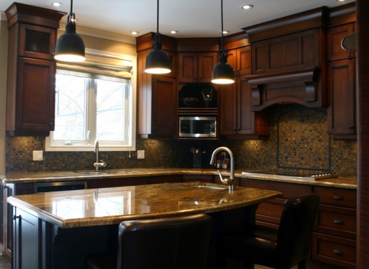 Maple with a glazed finish, with a painted island